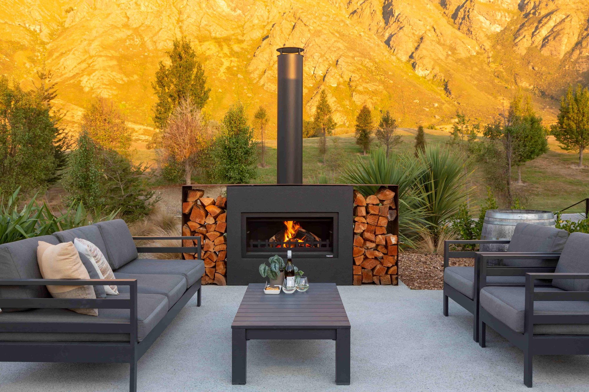 Burton outdoor fireplace plaster and paint finish