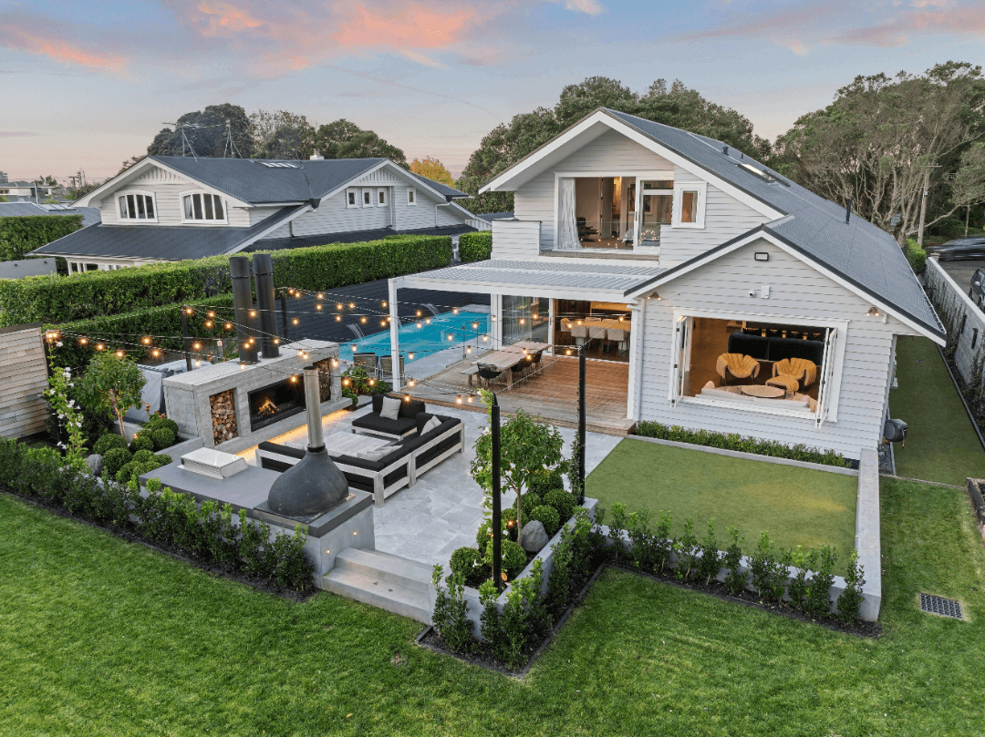 Twin Peak Fireplace In Situ